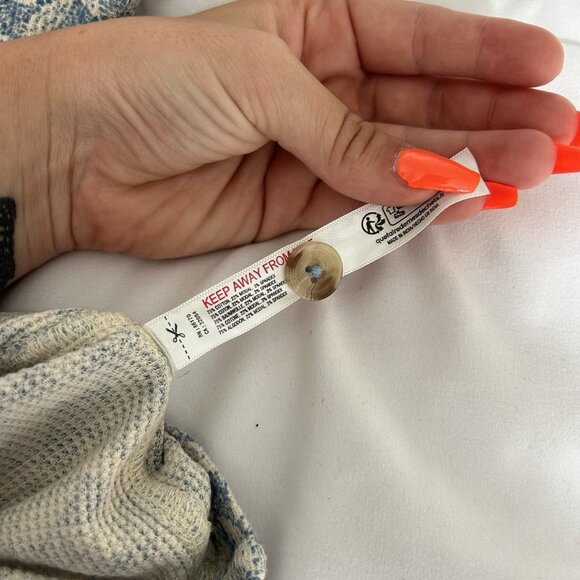 By Anthropologie Womens Medium Waffle Cocoon Romper Oversized Long Sleeve Ribbed - Picture 9 of 10